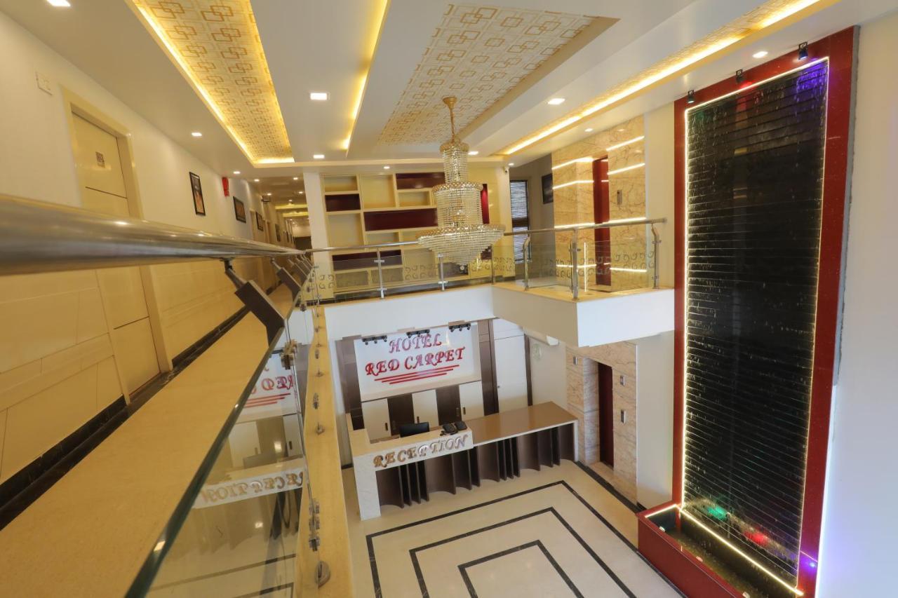 אגרה Hotel Sahib'S Red Carpet - Family & Corporate Hotel Chain מראה חיצוני תמונה
